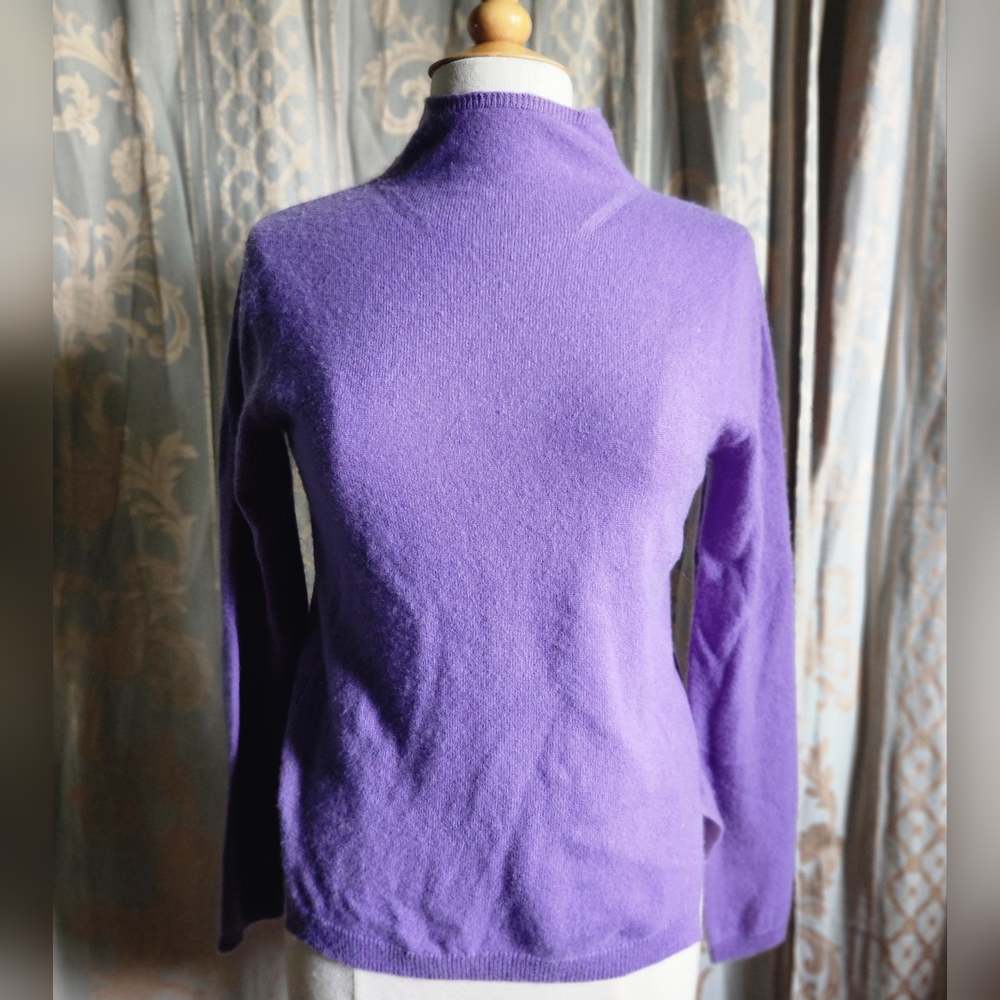 InCashmere Vibrant Purple Women's Turtleneck Sweater